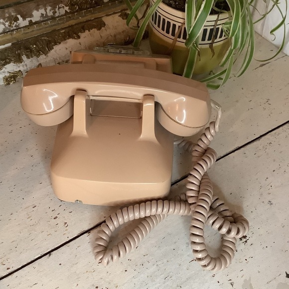 Vintage General Telephone Neutral Beige Telephone Phone - Picture 4 of 5